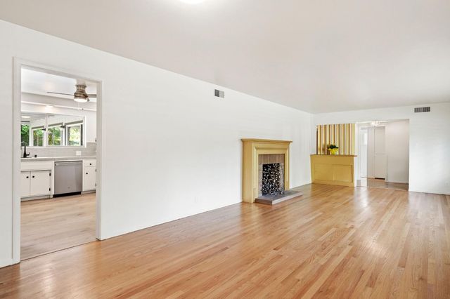 1410 Sherwood Ave, Sacramento, CA 95822