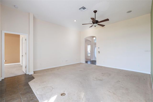 3804 BAYSHORE CIRCLE, Tavares, FL 32778