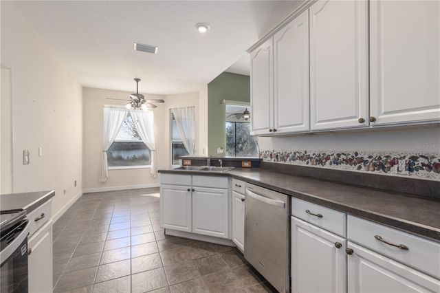 3804 BAYSHORE CIRCLE, Tavares, FL 32778