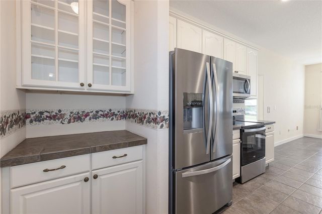 3804 BAYSHORE CIRCLE, Tavares, FL 32778