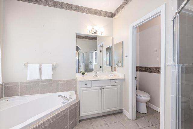 3804 BAYSHORE CIRCLE, Tavares, FL 32778