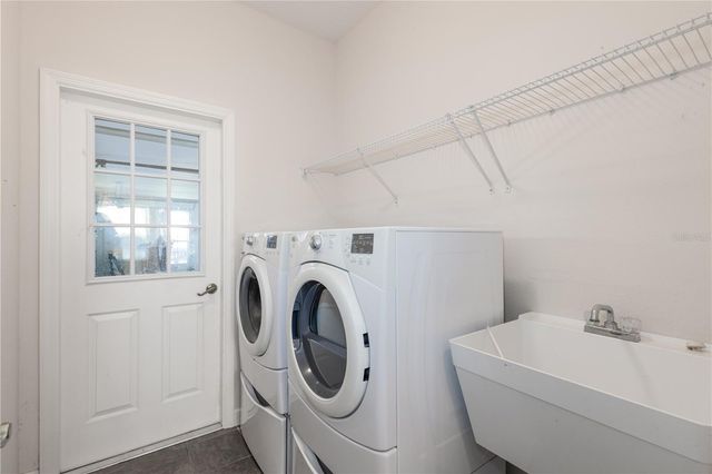 3804 BAYSHORE CIRCLE, Tavares, FL 32778