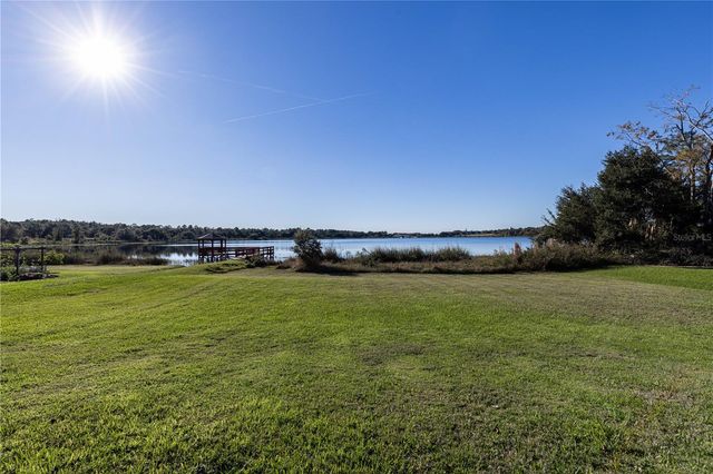 3804 BAYSHORE CIRCLE, Tavares, FL 32778