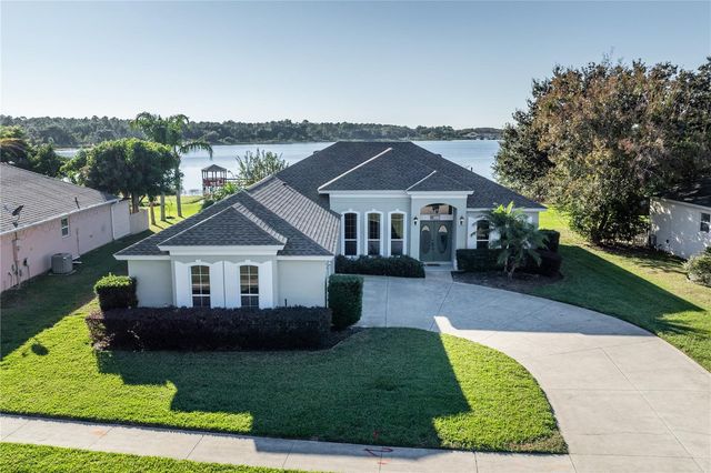 3804 BAYSHORE CIRCLE, Tavares, FL 32778