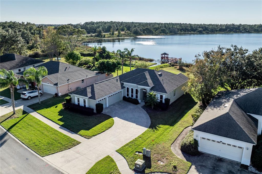 3804 BAYSHORE CIRCLE, Tavares, FL 32778