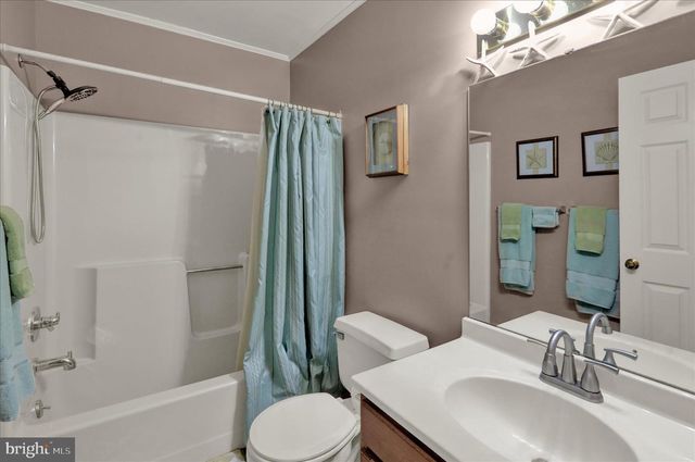 840 SHELBOURNE RD, Reading, PA 19606