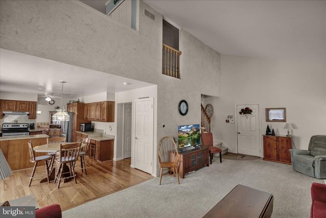 840 SHELBOURNE RD, Reading, PA 19606