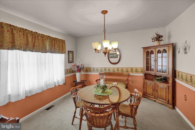 840 SHELBOURNE RD, Reading, PA 19606