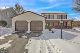 840 SHELBOURNE RD, Reading, PA 19606