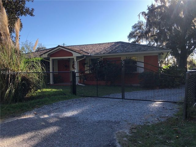 7776 Lowcountry Dr, Ridgeland, SC 29936