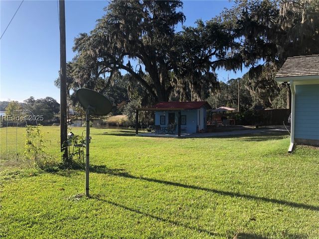 7776 Lowcountry Dr, Ridgeland, SC 29936