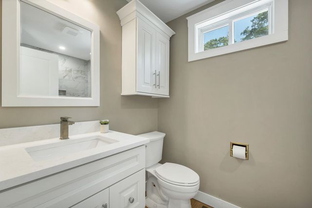 2 Dennison Avenue, Salem, NH 03079