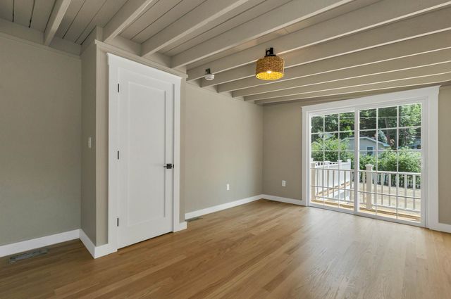 2 Dennison Avenue, Salem, NH 03079