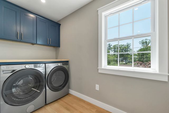 2 Dennison Avenue, Salem, NH 03079