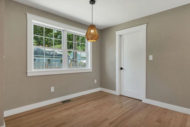 2 Dennison Avenue, Salem, NH 03079