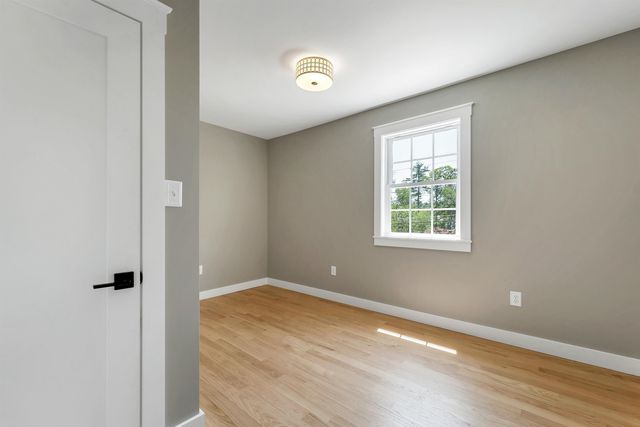 2 Dennison Avenue, Salem, NH 03079