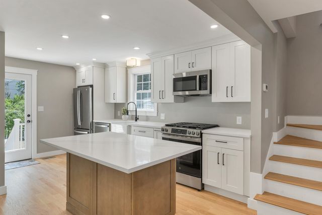 2 Dennison Avenue, Salem, NH 03079
