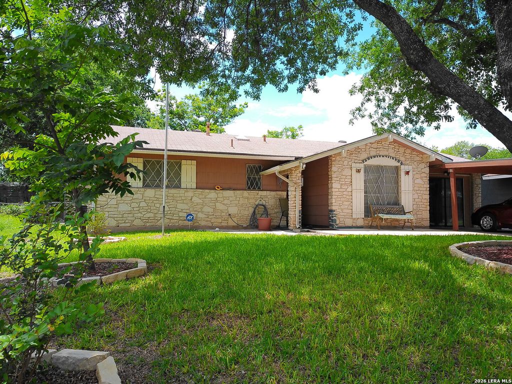 5222 FOXCROSS DR, Kirby, TX 78219