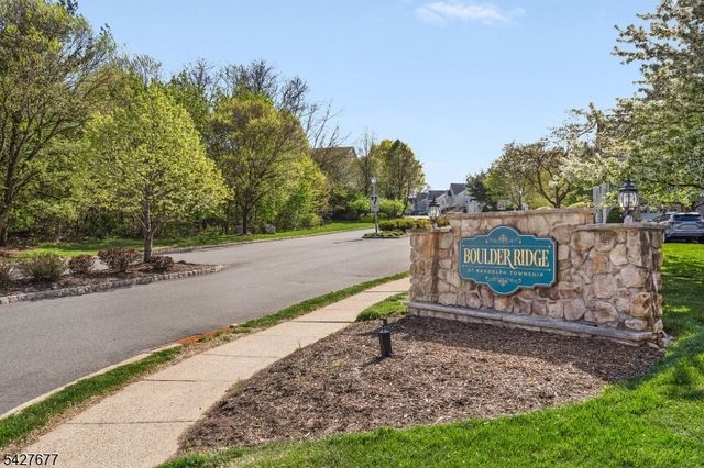 411 Boulder Ridge Dr, Randolph Twp., NJ 07869