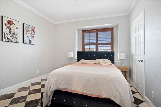 2711 Spyglass Drive, Carrollton, TX 75007