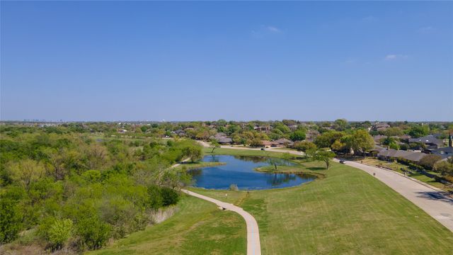 2711 Spyglass Drive, Carrollton, TX 75007