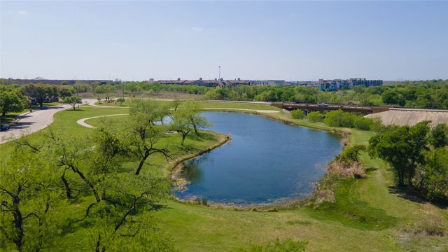 2711 Spyglass Drive, Carrollton, TX 75007