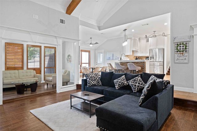 2711 Spyglass Drive, Carrollton, TX 75007