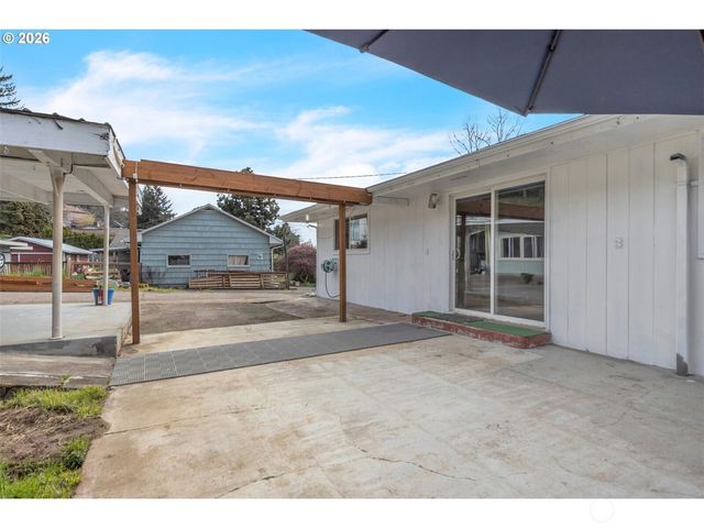 243 N Shepherd Road, Washougal, WA 98671