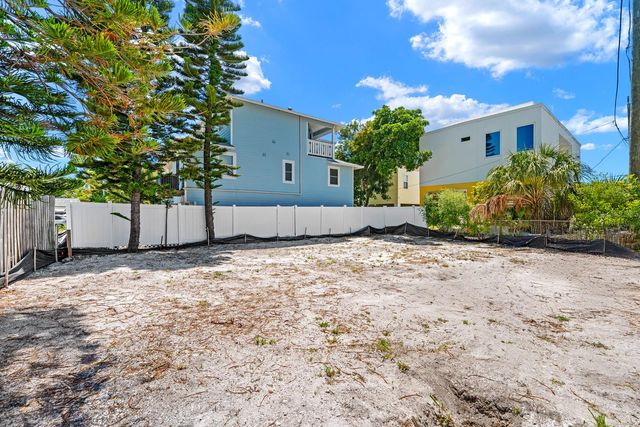 119 95TH AVENUE, Treasure Island, FL 33706