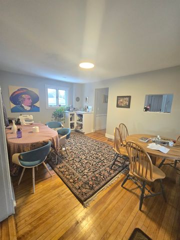 512-514 Saint Paul Street, Burlington, VT 05401