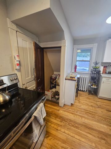 512-514 Saint Paul Street, Burlington, VT 05401