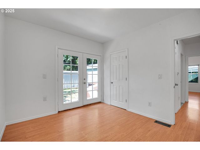 6511 Nw SAINT HELENS Rd, Portland, OR 97210