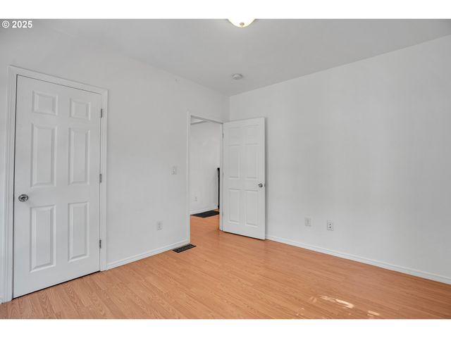6511 Nw SAINT HELENS Rd, Portland, OR 97210