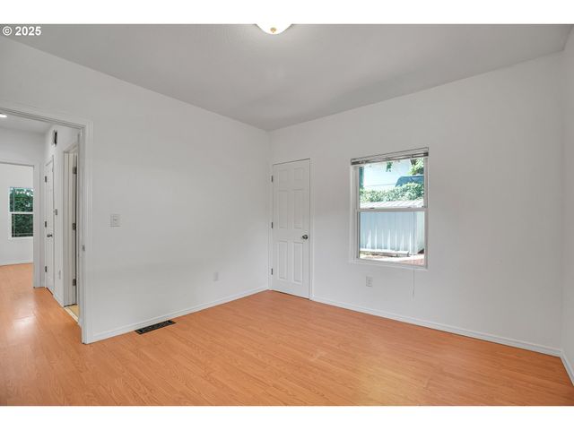 6511 Nw SAINT HELENS Rd, Portland, OR 97210
