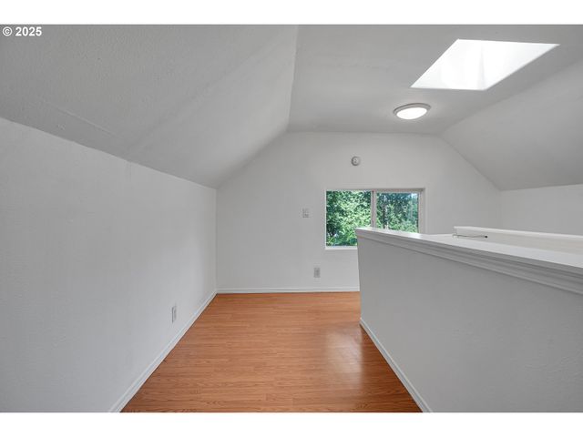 6511 Nw SAINT HELENS Rd, Portland, OR 97210