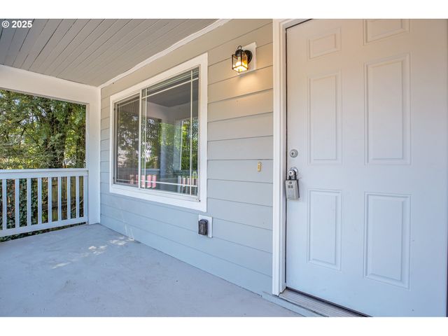 6511 Nw SAINT HELENS Rd, Portland, OR 97210