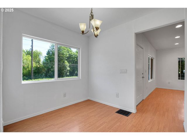 6511 Nw SAINT HELENS Rd, Portland, OR 97210