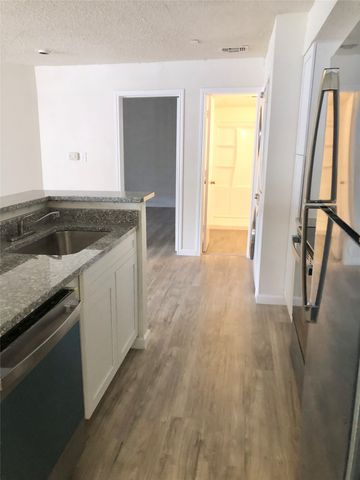 9829 Walnut Street O106, Dallas, TX 75243