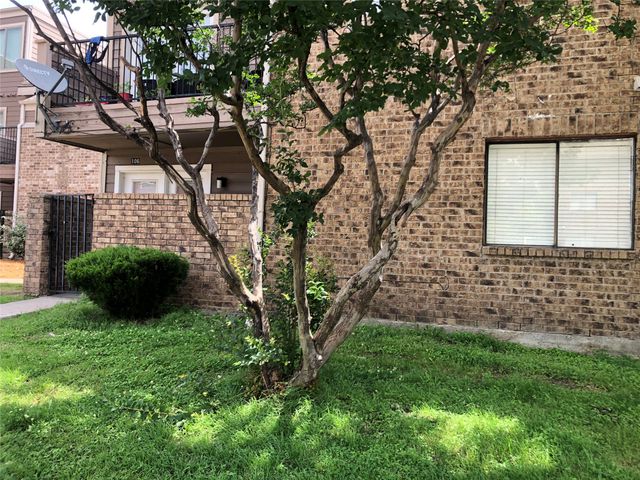 9829 Walnut Street O106, Dallas, TX 75243