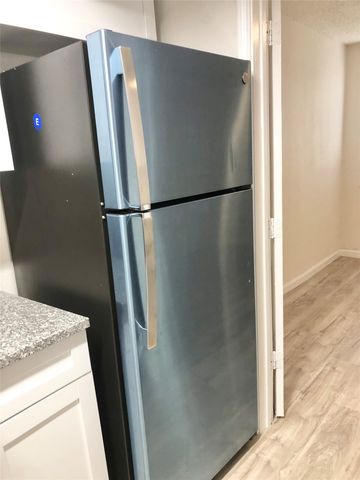 9829 Walnut Street O106, Dallas, TX 75243