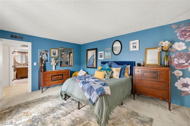 5235 Cedarbend DR 4, Fort Myers, FL 33919