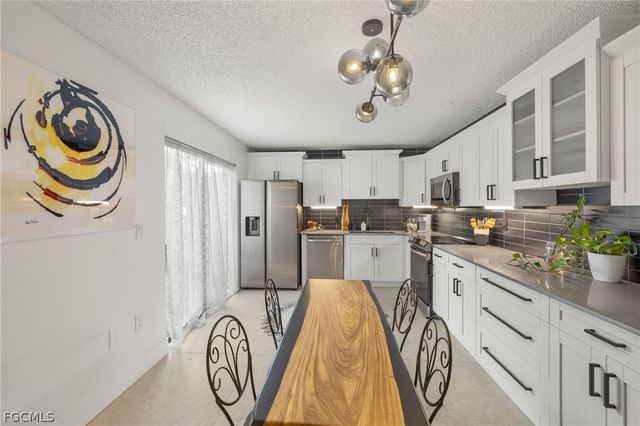 5235 Cedarbend DR 4, Fort Myers, FL 33919