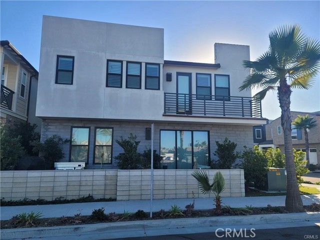 208 Ocean Place, Seal Beach, CA 90740