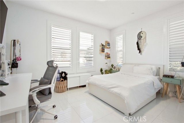 208 Ocean Place, Seal Beach, CA 90740