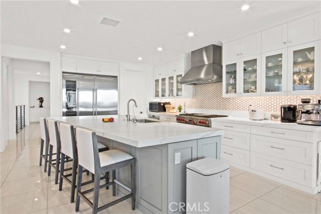 208 Ocean Place, Seal Beach, CA 90740