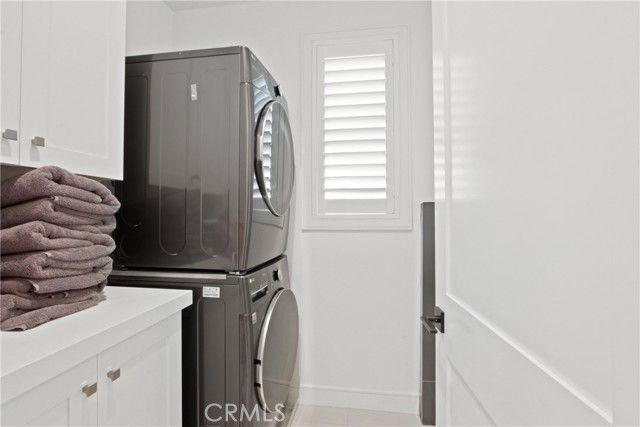 208 Ocean Place, Seal Beach, CA 90740