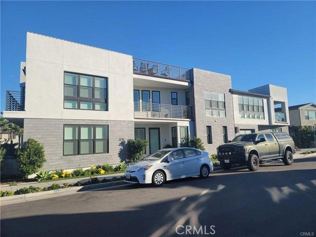 208 Ocean Place, Seal Beach, CA 90740