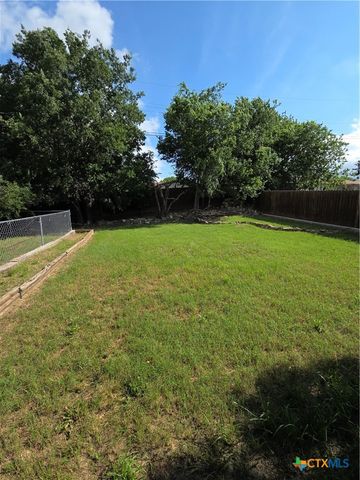 919 Holly Street, Copperas Cove, TX 76522