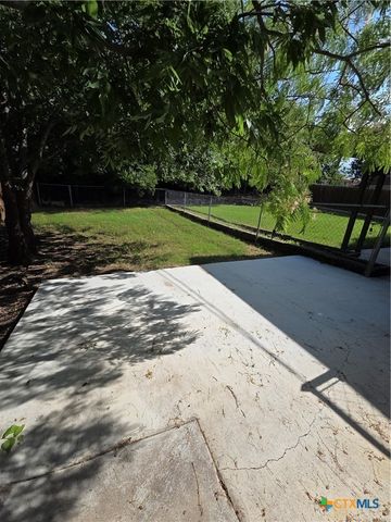 919 Holly Street, Copperas Cove, TX 76522