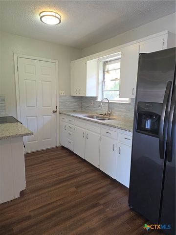 919 Holly Street, Copperas Cove, TX 76522